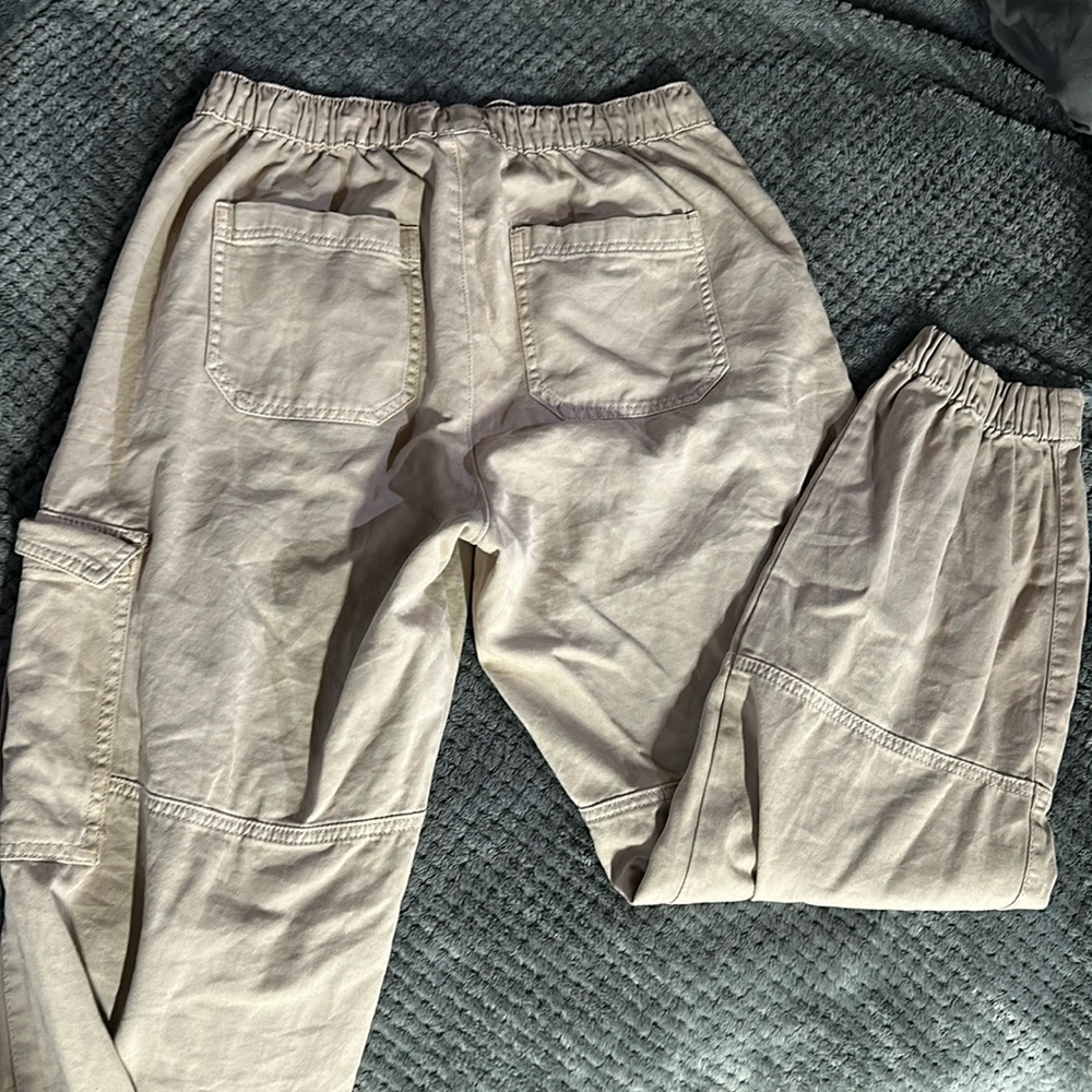 medium baggy cargos